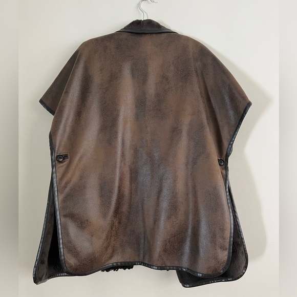 W By Worth 2 Piece Faux Shearling Vest. Like New. Size M - Picture 7 of 9